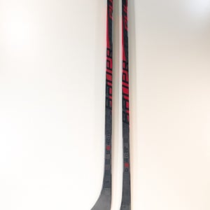 (2-pack) New Senior Red RH Bauer Pulse, 82 Flex, P92