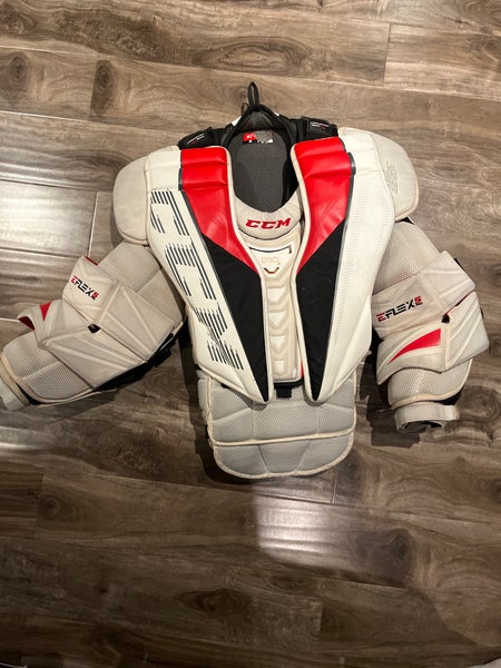 Medium CCM EFlex 5 Pro Goalie Chest Protector (Used)