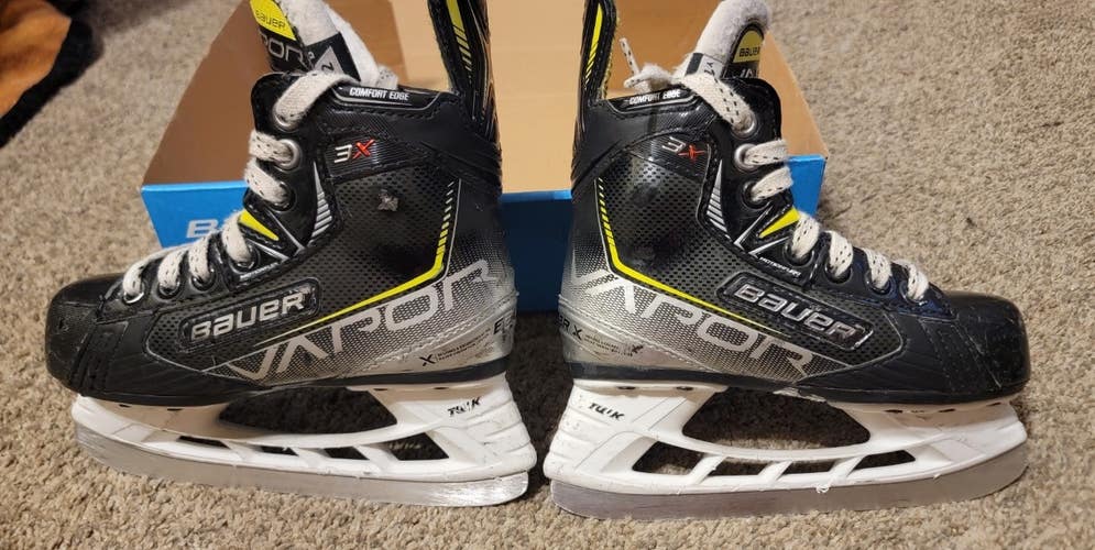 Bauer Vapor 3X Hockey Skates Regular Width 12 (Used)