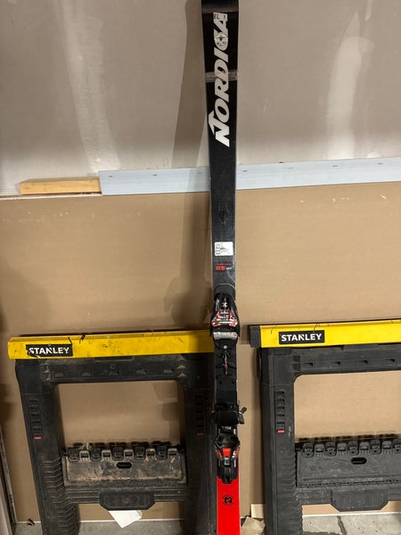 Unisex Nordica Dobermann GS WC 188 cm Skis With Bindings Max Din 16 (Used)