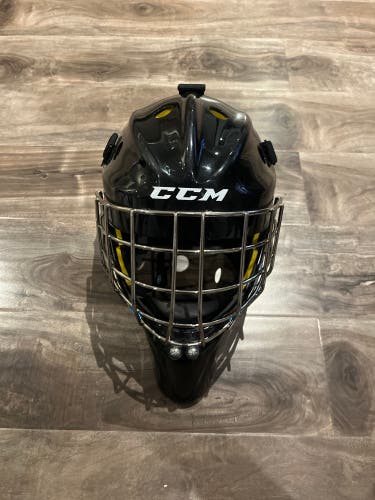 Senior CCM Axis 1.5 Goalie Mask (Used)