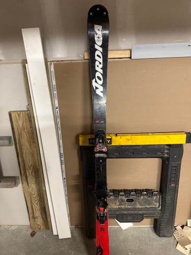 Unisex Nordica Dobermann SL WC 156 cm Racing Skis With Bindings Max Din 16 (Used)