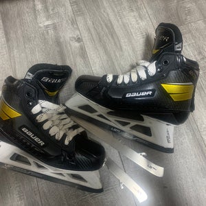 Bauer Supreme Ultrasonic Hockey Goalie Skates Regular Width Size 5 (Used)