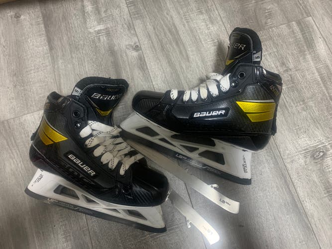 Bauer Supreme Ultrasonic Hockey Goalie Skates Regular Width Size 5 (Used)