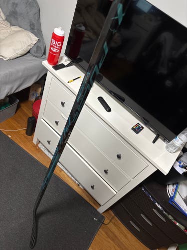 Senior Bauer Pulse Left Hand Hockey Stick P28 77 Flex (Used)