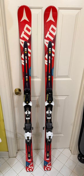 Atomic Race GS 166 cm Racing Skis With Bindings Max Din 12 (Used)