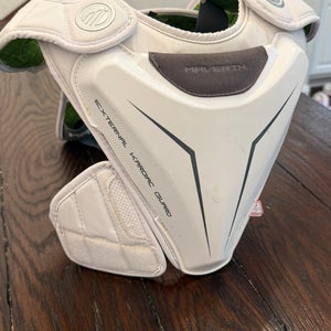 Small Adult Maverik M5 Shoulder Pads (Used)