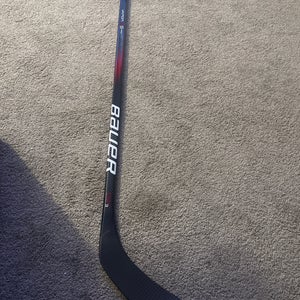 Senior  Bauer Left Hand P28 77 Flex(New) Vapor X5 Pro Hockey Stick