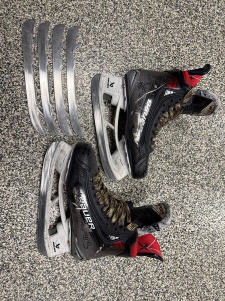 Bauer Vapor X5 Pro Hockey Skates Regular Width Pro Stock Size 4.5 (Used)