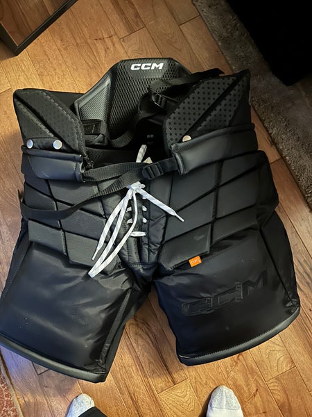 Senior Medium CCM XF Hockey Goalie Pants (worn for 15 minutes)
