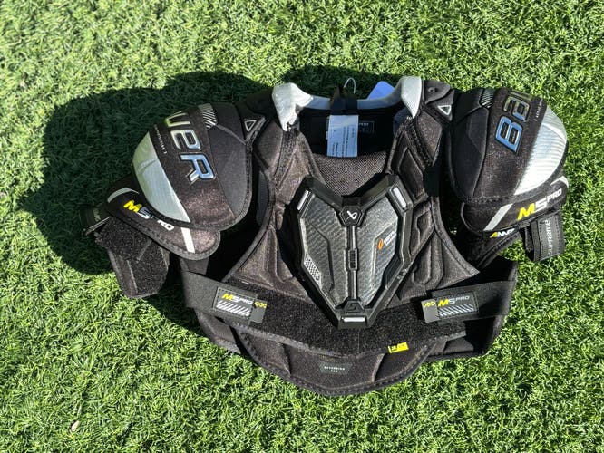 Small Junior Bauer Supreme M5 Pro Shoulder Pads (Used)