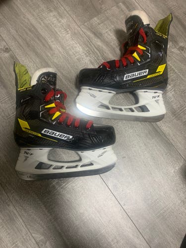 Bauer S24 Supreme Matrix (SMU) Hockey Skates Extra Wide Width Size 1.5 (Used)