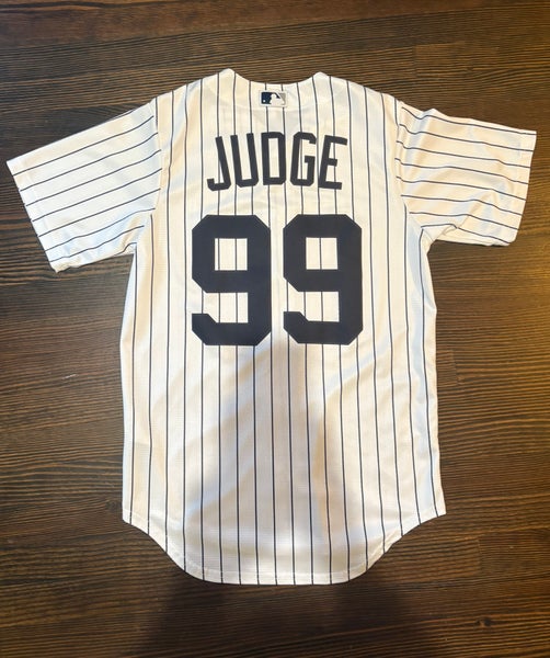 Yankees Aaron Judge Small Men's Nike Jersey (Used)