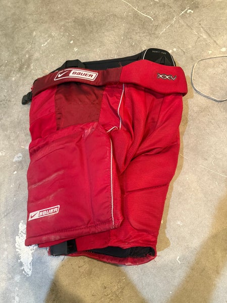 Junior XL Nike Hockey Pants (Used)