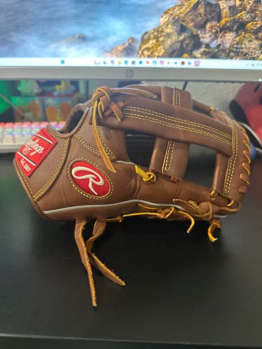 Rawlings Heart of the Hide 11.5" TT2 Timberglaze Single Post(Used)