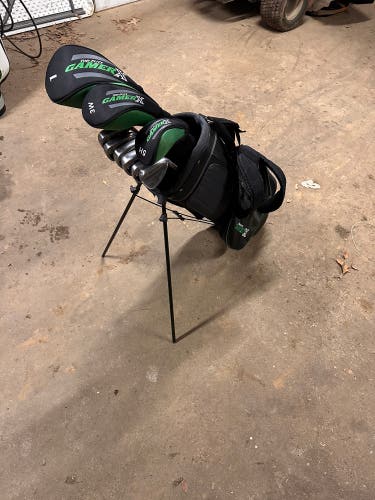 Junior Top Flite Gamer X Right Handed Clubs (Full Set) 9 Pieces (Used)