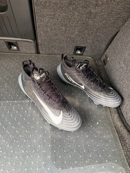 Men's Size M 10.5 (W 11.5) Nike Vapor Edge Elite (New)