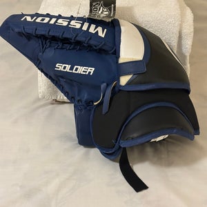 New w/Tags Warrior Soldier Ice Hockey Goalie Catcher RIGHT HAND Senior