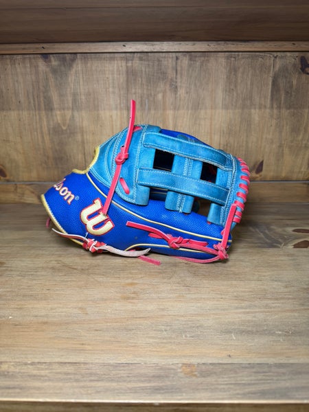 Wilson A2K MB50 GM 12.5” Mookie Betts Game Model Outfield Glove