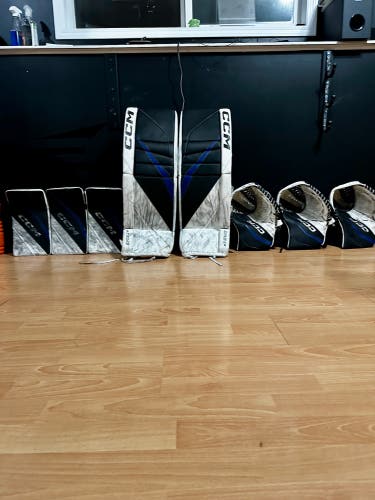 33"+2 CCM EFlex 6 Regular Goalie Full Set Pro Stock (Used)