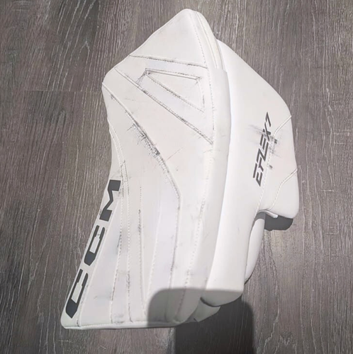 2025 CCM EFlex 7 Blocker (New)