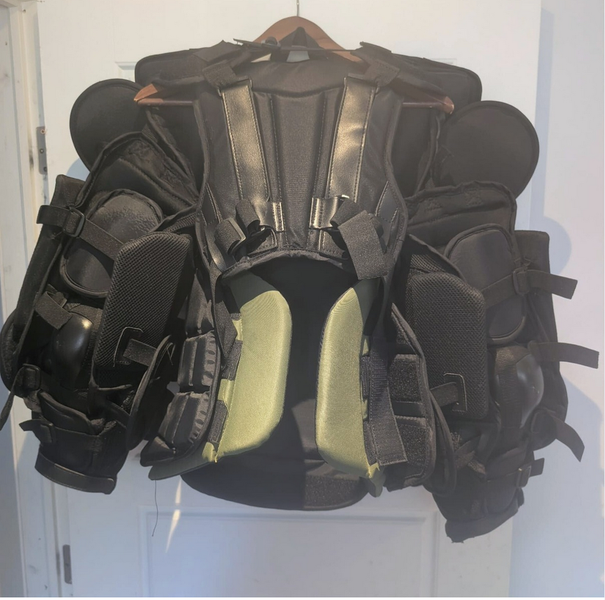 Medium 2025 Warrior RITUAL X4 E Goalie Chest Protector (New)