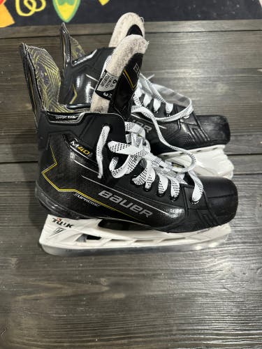 2024 Bauer Supreme M40 Hockey Skates 6.5 (Used)