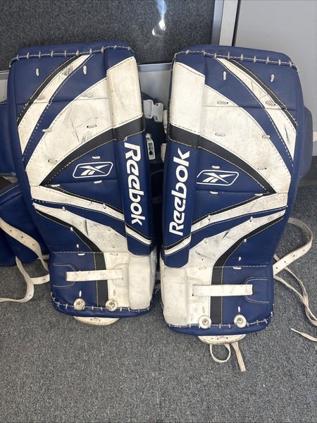 Youth Size 21 Inch 53cm Reebok Ice Hockey Goalie Leg Pads.