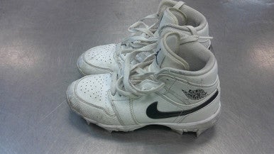 Used Nike CLEAT BB/SB Cleats White Junior 04.5 11339-S000196801