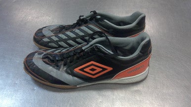 Used Umbro Soccer Cleats Black Youth 11.0 11339-S000196760