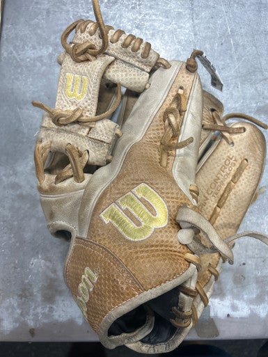 Used Wilson A2000 BB/SB Glove RH Throw Brown 11 1/2" 11337-S000464555