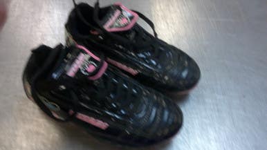 Used Vizari Soccer Cleats Pink Youth 11.0 11339-S000196176