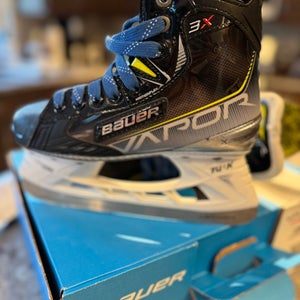 2021 Bauer Vapor 3X Hockey Skates Regular Width Size 3 (Used)