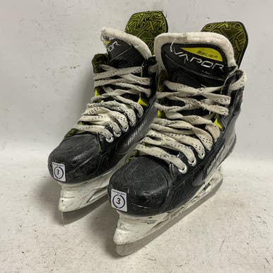 Used Bauer VAPOR 3X Junior Hockey Skate Junior 03 11855-S000195254