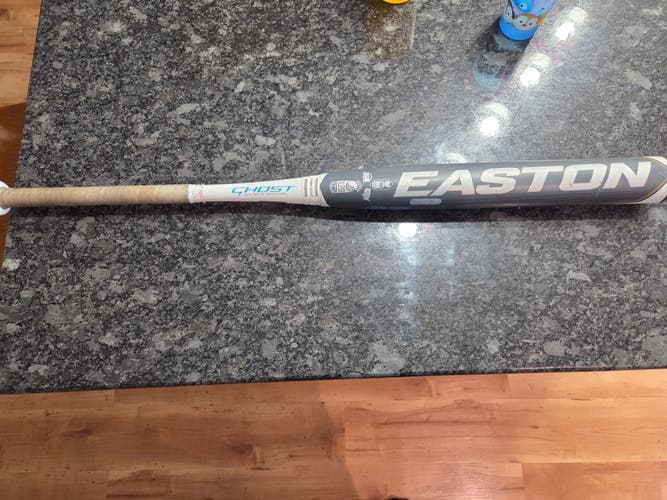 Easton Ghost Double BarrelComposite Bat (-10) 23 oz 33" (Used)