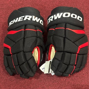 Chicago Blackhawks Sher-Wood Rekker Morph 1 Gloves (New) Item#CHOF