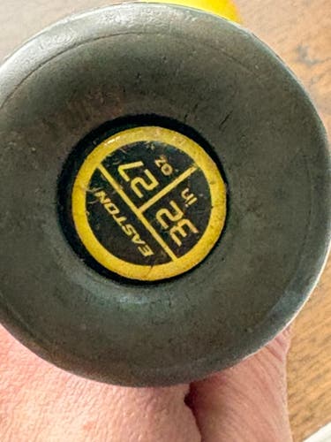 Easton Hype Fire Composite USSSA Certified Bat 27 oz 32" (Used)