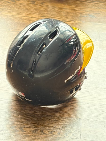 6 3/8 - 7 1/8" Canes Black/Gold Rawlings R16J-R1 Batting Helmet (Used)
