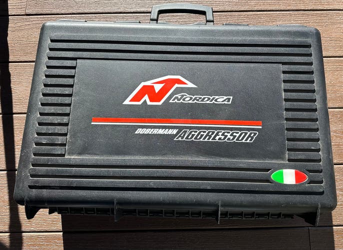 Nordica Dobermann Aggressor World Cup Ski Boots Size Mondo 25 Color Black brand new