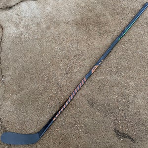 Warrior Covert QR6 pro Right Handed W28 Curve 75 Flex Pro Stock (New) Stick Item#PSW15