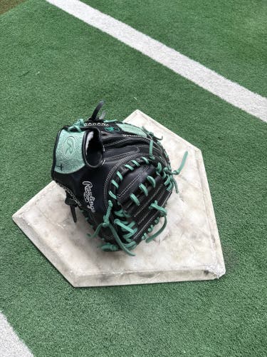 2025 Rawlings Pro Preferred RH Catcher's Baseball Glove 33" (Used)