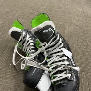 Bauer XLS Hockey Skates Regular Width 9 (New)