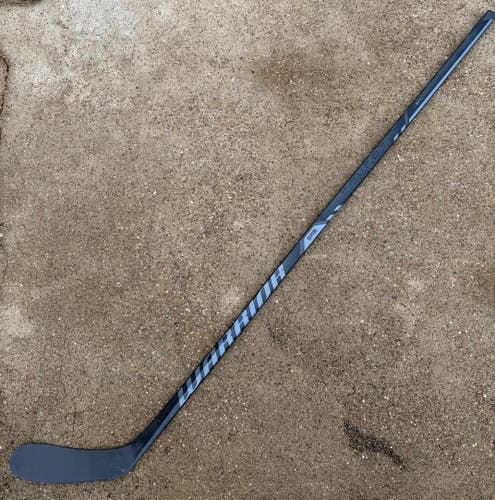 Warrior Covert QR6 Right Handed W28 Curve 75 Flex Pro Stock (New) Stick Item#PSW26