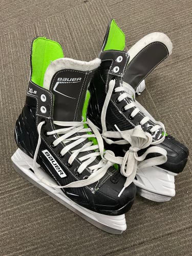 Bauer XLS Hockey Skates 7 (New)