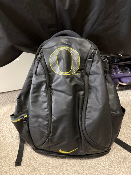 Black Adult Unisex Large/Extra Large Nike Backpack (Used)