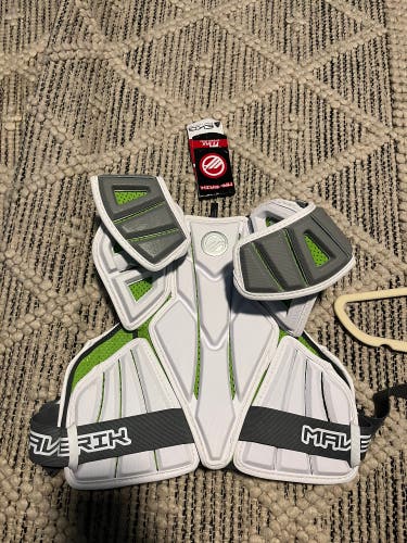 Small Adult Maverik MAX EKG Shoulder Pads (New)