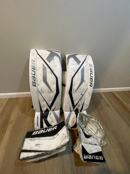 35" Bauer Regular Goalie Full Set (Used) *See Description*