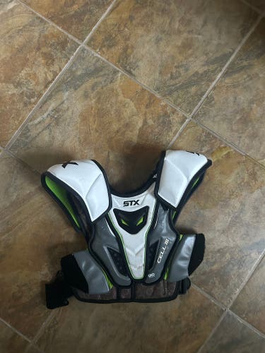 Medium/Large Youth STX Shoulder Pads (Used)