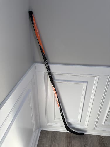 Senior Bauer Vapor FlyLite Right Handed Hockey Stick P92 (New) orange 70 flex