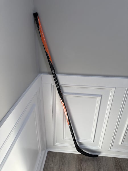 Senior Bauer Vapor FlyLite Right Handed Hockey Stick P92 (New) orange 70 flex